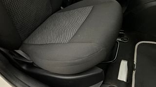 Used 2014 Ford Figo [2010-2015] Duratec Petrol EXI 1.2 Petrol Manual top_features Seat adjustment