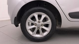 Used 2014 Hyundai Grand i10 [2013-2017] Asta AT 1.2 Kappa VTVT Petrol Automatic tyres RIGHT REAR TYRE RIM VIEW