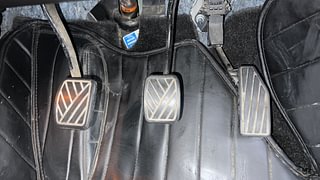 Used 2018 Maruti Suzuki Baleno [2015-2019] Zeta Petrol Petrol Manual interior PEDALS VIEW