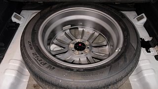 Used 2016 hyundai Tucson GLS 2WD AT Diesel Diesel Automatic tyres SPARE TYRE VIEW