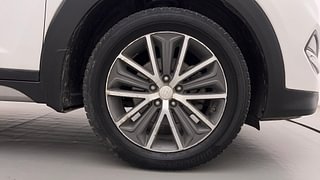 Used 2016 hyundai Tucson GLS 2WD AT Diesel Diesel Automatic tyres RIGHT FRONT TYRE RIM VIEW