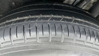 Used 2018 Mahindra Marazzo M4 8str Diesel Manual tyres LEFT REAR TYRE TREAD VIEW