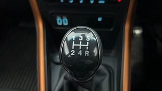 Used 2020 Ford EcoSport [2017-2021] Sports Petrol Petrol Manual interior GEAR  KNOB VIEW