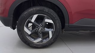 Used 2020 Hyundai Venue [2019-2022] SX Plus 1.0 Turbo DCT Petrol Automatic tyres RIGHT REAR TYRE RIM VIEW