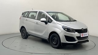 Used 2018 Mahindra Marazzo M4 8str Diesel Manual exterior RIGHT FRONT CORNER VIEW