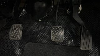 Used 2015 Maruti Suzuki Ritz [2012-2017] Ldi Diesel Manual interior PEDALS VIEW