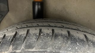 Used 2015 Maruti Suzuki Ritz [2012-2017] Ldi Diesel Manual tyres RIGHT REAR TYRE TREAD VIEW