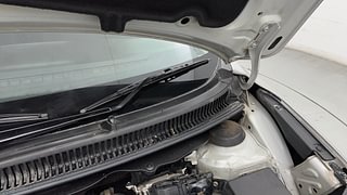 Used 2016 Maruti Suzuki Baleno [2015-2019] Zeta Petrol Petrol Manual engine ENGINE LEFT SIDE HINGE & APRON VIEW