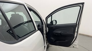Used 2015 Maruti Suzuki Ritz [2012-2017] Ldi Diesel Manual interior RIGHT FRONT DOOR OPEN VIEW