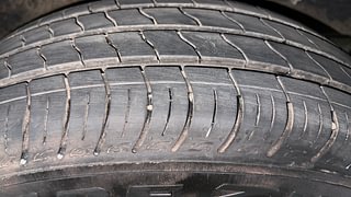 Used 2022 Renault Triber RXZ AMT Petrol Automatic tyres LEFT REAR TYRE TREAD VIEW