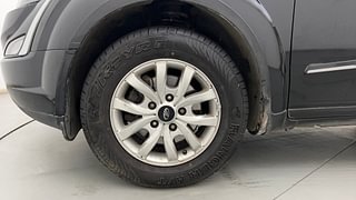 Used 2018 Mahindra XUV500 [2017-2021] W9 Diesel Manual tyres LEFT FRONT TYRE RIM VIEW