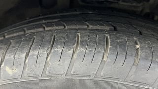 Used 2018 Volkswagen Tiguan [2017-2020] Highline TDI Diesel Automatic tyres LEFT FRONT TYRE TREAD VIEW
