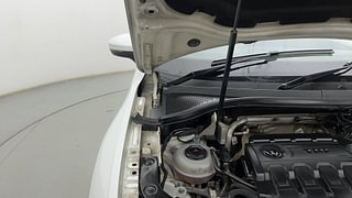 Used 2018 Volkswagen Tiguan [2017-2020] Highline TDI Diesel Automatic engine ENGINE RIGHT SIDE HINGE & APRON VIEW
