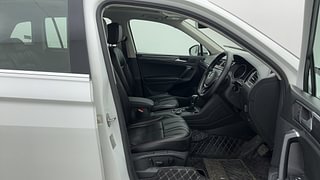 Used 2018 Volkswagen Tiguan [2017-2020] Highline TDI Diesel Automatic interior RIGHT SIDE FRONT DOOR CABIN VIEW