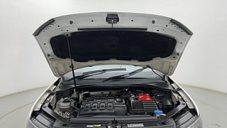 Used 2018 Volkswagen Tiguan [2017-2020] Highline TDI Diesel Automatic engine ENGINE & BONNET OPEN FRONT VIEW