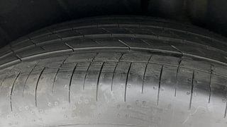 Used 2018 Volkswagen Tiguan [2017-2020] Highline TDI Diesel Automatic tyres LEFT REAR TYRE TREAD VIEW