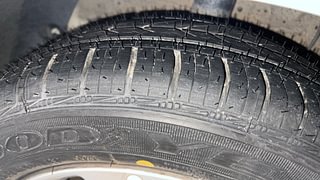 Used 2019 Hyundai Xcent [2017-2019] SX  Petrol+CNG (Outside Fitted) Petrol+cng Manual tyres RIGHT REAR TYRE TREAD VIEW