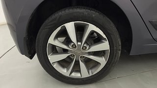 Used 2015 Hyundai Elite i20 [2014-2018] Asta 1.2 (O) Petrol Manual tyres RIGHT REAR TYRE RIM VIEW