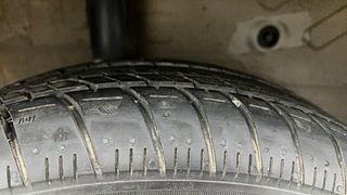 Used 2014 Maruti Suzuki Celerio VXI AMT Petrol Automatic tyres RIGHT REAR TYRE TREAD VIEW