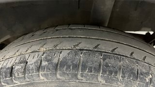 Used 2017 Renault Kwid [2017-2019] RXT 1.0 SCE Special (O) Petrol Manual tyres LEFT REAR TYRE TREAD VIEW