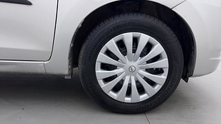 Used 2015 Maruti Suzuki Celerio VXI AMT Petrol Automatic tyres RIGHT FRONT TYRE RIM VIEW