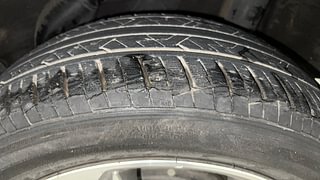 Used 2018 Hyundai Verna [2017-2020] 1.6 VTVT SX (O) AT Petrol Automatic tyres LEFT REAR TYRE TREAD VIEW