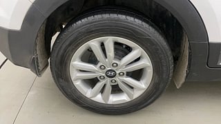 Used 2018 Hyundai Creta [2015-2018] 1.6 SX Diesel Manual tyres RIGHT REAR TYRE RIM VIEW