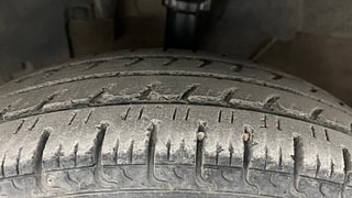 Used 2017 Renault Kwid [2017-2019] RXT 1.0 SCE Special (O) Petrol Manual tyres LEFT FRONT TYRE TREAD VIEW