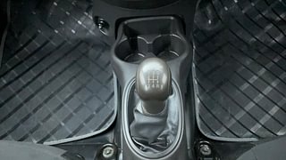 Used 2017 Nissan Sunny [2014-2020] XE Diesel Diesel Manual interior GEAR  KNOB VIEW