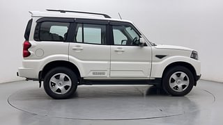 Used 2021 Mahindra Scorpio S9 Diesel Manual exterior RIGHT SIDE VIEW