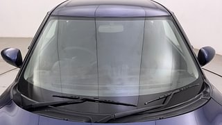 Used 2021 Maruti Suzuki Swift VXI Petrol Manual exterior FRONT WINDSHIELD VIEW