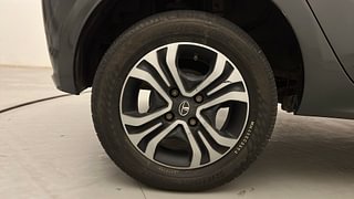 Used 2022 Tata Tiago Revotron XZ Plus CNG Petrol+cng Manual tyres RIGHT REAR TYRE RIM VIEW