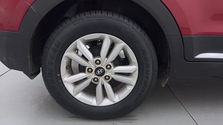 Used 2016 Hyundai Creta [2015-2018] 1.6 SX Plus Petrol Petrol Manual tyres RIGHT REAR TYRE RIM VIEW
