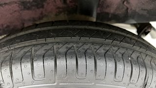 Used 2019 Renault Kwid [2015-2019] RXL Petrol Manual tyres LEFT REAR TYRE TREAD VIEW