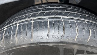 Used 2023 Mahindra XUV700 AX 5 Petrol MT 7 STR Petrol Manual tyres RIGHT FRONT TYRE TREAD VIEW