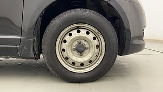 Used 2010 Maruti Suzuki Swift [2007-2011] LXi Petrol Manual tyres RIGHT FRONT TYRE RIM VIEW