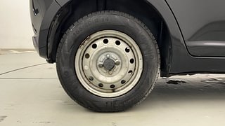 Used 2010 Maruti Suzuki Swift [2007-2011] LXi Petrol Manual tyres RIGHT REAR TYRE RIM VIEW