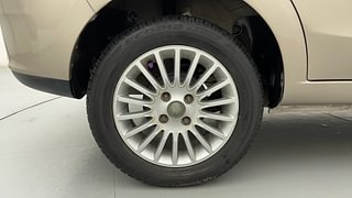 Used 2014 Tata Zest [2014-2019] XMA Diesel Diesel Automatic tyres RIGHT REAR TYRE RIM VIEW