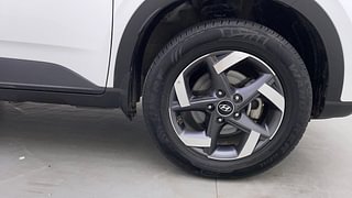 Used 2022 Hyundai Venue [2019-2022] SX Plus 1.0 Turbo DCT Petrol Automatic tyres RIGHT FRONT TYRE RIM VIEW