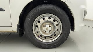 Used 2014 Hyundai i10 [2010-2016] Magna Petrol Petrol Manual tyres RIGHT FRONT TYRE RIM VIEW