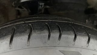 Used 2014 Hyundai i10 [2010-2016] Magna Petrol Petrol Manual tyres RIGHT FRONT TYRE TREAD VIEW