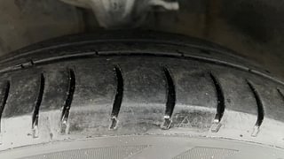 Used 2014 Hyundai i10 [2010-2016] Magna Petrol Petrol Manual tyres LEFT FRONT TYRE TREAD VIEW