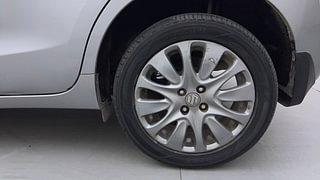 Used 2016 Maruti Suzuki Baleno [2015-2019] Zeta AT Petrol Petrol Automatic tyres LEFT REAR TYRE RIM VIEW