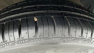 Used 2019 Hyundai Grand i10 [2017-2020] Magna 1.2 Kappa VTVT CNG (outside fitted) Petrol+cng Manual tyres RIGHT FRONT TYRE TREAD VIEW