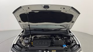 Used 2022 Volkswagen Tiguan Elegance 2.0 TSI DSG Petrol Automatic engine ENGINE & BONNET OPEN FRONT VIEW