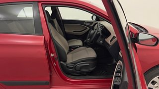Used 2017 Hyundai Elite i20 [2014-2018] Sportz 1.2 Petrol Manual interior RIGHT SIDE FRONT DOOR CABIN VIEW