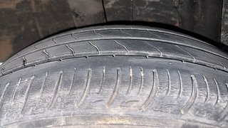 Used 2020 Renault Triber RXZ AMT Petrol Automatic tyres RIGHT REAR TYRE TREAD VIEW