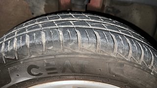 Used 2022 Renault Kwid 1.0 RXT AMT SCE Petrol Automatic tyres RIGHT FRONT TYRE TREAD VIEW