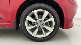 Used 2016 Hyundai Elite i20 [2014-2018] Asta 1.4 CRDI Diesel Manual tyres RIGHT FRONT TYRE RIM VIEW