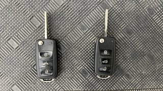 Used 2015 Volkswagen Vento [2015-2019] Highline Diesel Diesel Manual extra CAR KEY VIEW